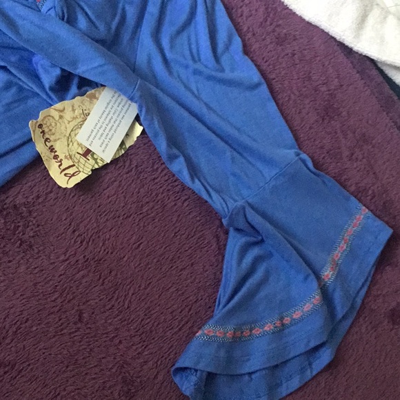 NWT Live & Let Live Beautiful Smocked Tunic Top - Picture 3 of 16